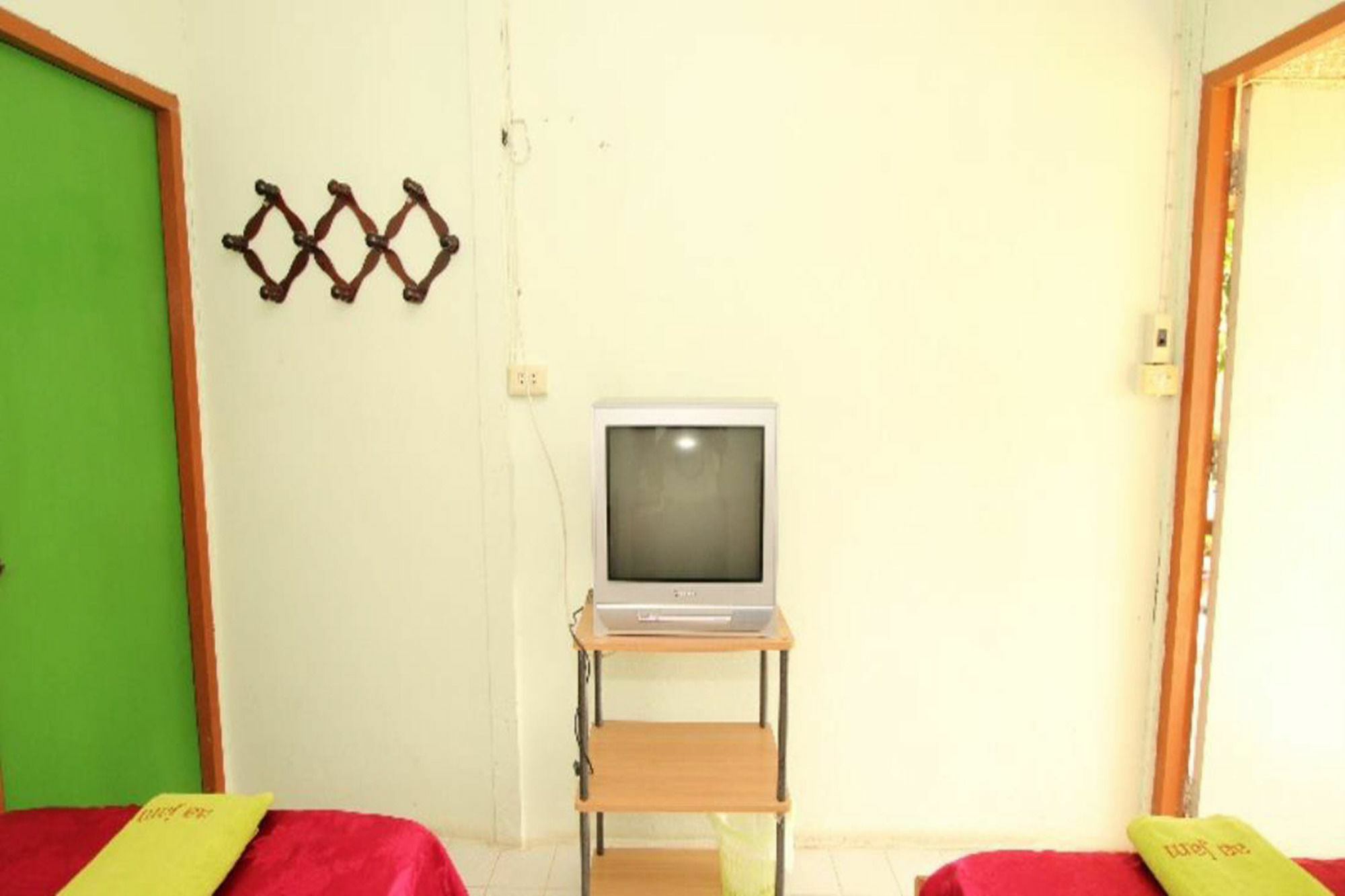 Aajam Riverfront Rooms Kanchanaburi City Exterior photo