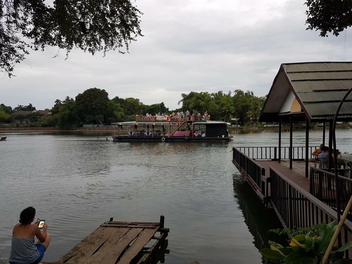 Aajam Riverfront Rooms Kanchanaburi City Exterior photo